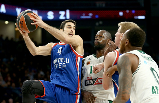 Anadolu Efes, Panathinaikos'a acımadı!