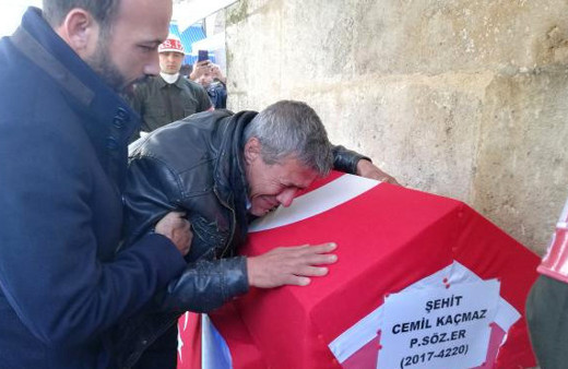 Şehit cenazesinde büyük saygısızlık!