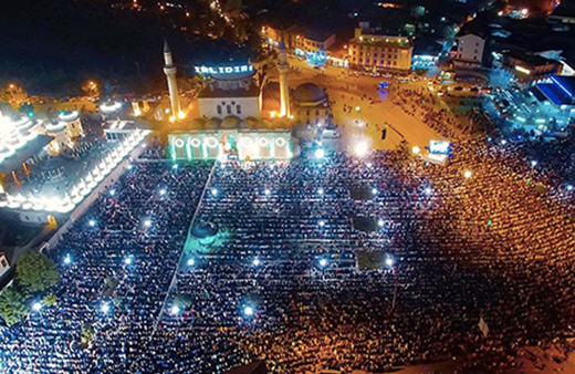 Tesbih namazı kaç rekat kandilde nasıl niyet edilir kılınışı