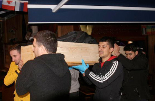 Beyoğlu'nda eğlence mekanında şüpheli ölüm