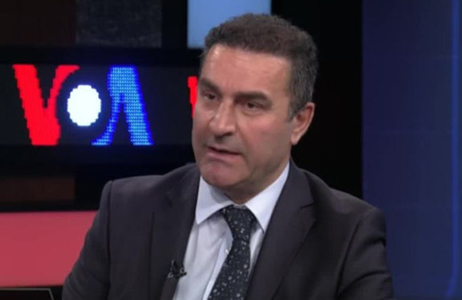 Prof. Dr. Zakir Avşar: 'İletişim fakültelerinin durumu gözden geçirilmeli'