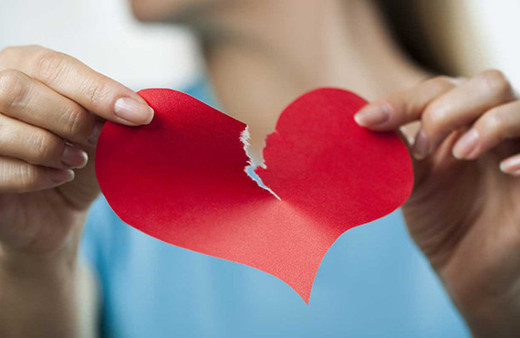 Eve habersiz arkadaş getirenler yandı !Yargıtay 'Eşiniz aşçı değil'