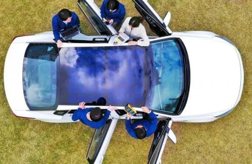 Hyundai ve Kia araçlarına devrim gibi yenilik! Güneş paneli ile şarj desteği