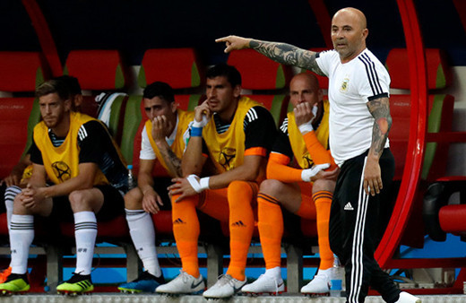 Fenerbahçe'de flaş gelişme: Ünlü teknik adam görüşmede!