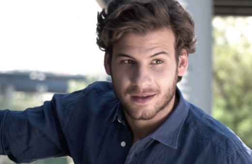 Şahin Tepesi Cem kimdir dizinin patavatsızı Mert Koç kaç yaşında