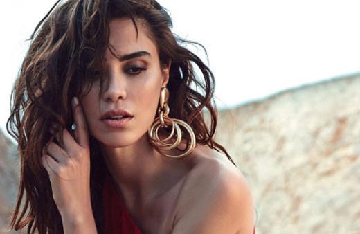 Şükran Ovalı bebeği doğurdu ekrana bomba bir diziyle dönüyor