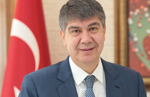 Menderes Türel aslen nereli eşi Ebru Türel ve çocukları kimdir?