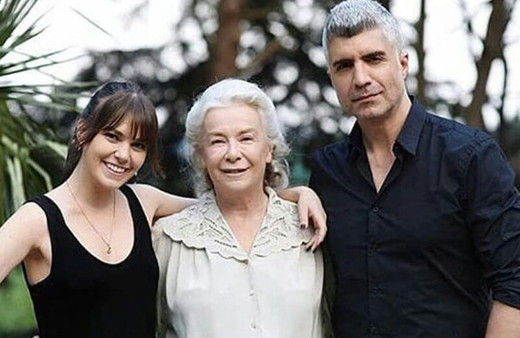 Uluslararası Emmy Ödülleri'nde İstanbullu Gelin gururu