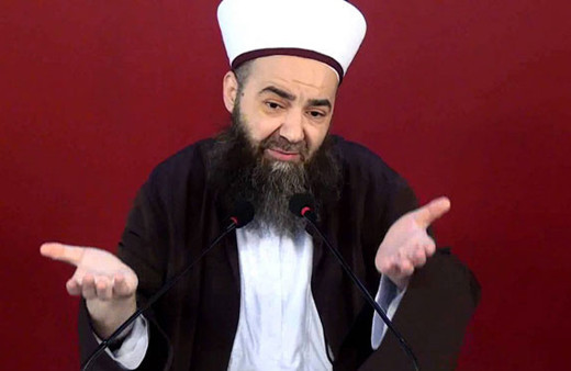 Cübbeli Ahmet sevenlerinden dua istedi