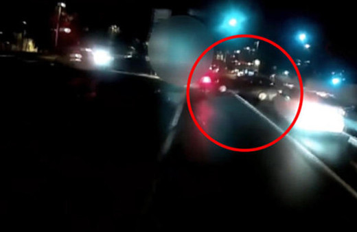 İstanbul'da trafikte yumruklu kavga!Öfkeden çılgına döndü