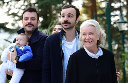 İstanbullu Gelin dizisinde Neşeli Günler rüzgarı