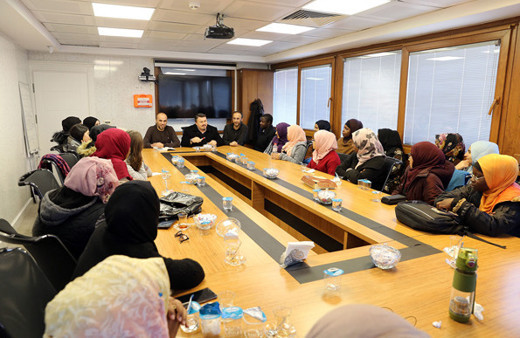 Yetim gençler eğitim için Türkiye’de