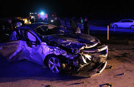 Kofçaz Yolu'nda feci kaza! Ölü ve yaralılar var