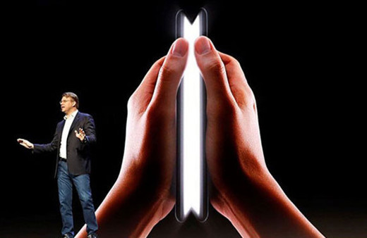 Katlanabilir Samsung Glaxy F'nin fiyatı dudak uçuklatacak! Galaxy F kaç lira?