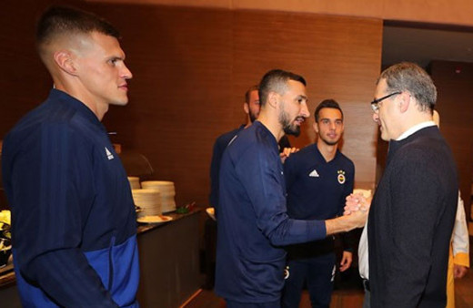 Fenerbahçe'den Comolli'ye doğum günü kutlaması