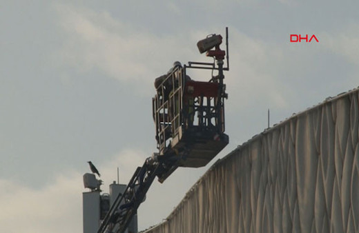 Pendik'te alışveriş merkezinde yangın