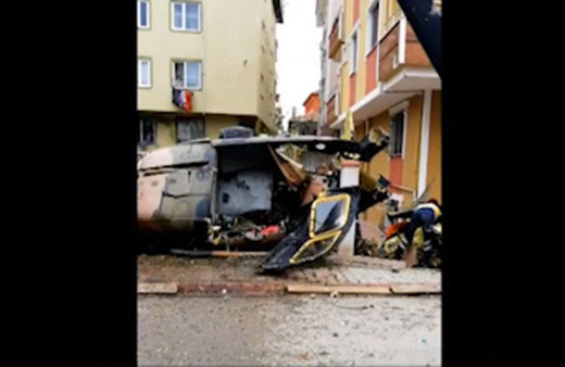 İstanbul'da askeri helikopter düştü! 3 asker şehit oldu