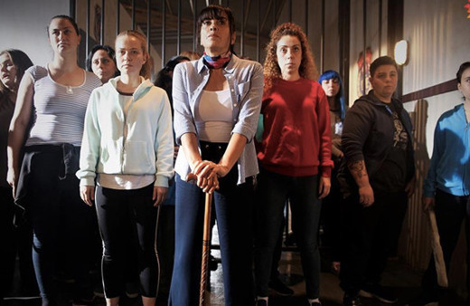 Avlu'da yer yerinden oynayacak! O isim diziye tekrar dönüyor