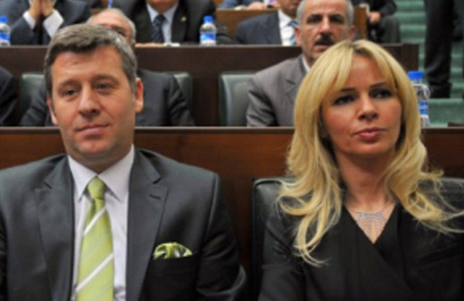 Metin Şentürk aslen nereli kaç yaşında gizlice evlendiği eşi kim?