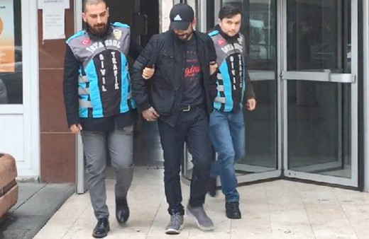 Trafikte 'makas' atma  görüntülerini paylaşınca