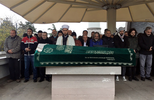  Uğur Kıvılcım'ın cenazesinde büyük vefasızlık