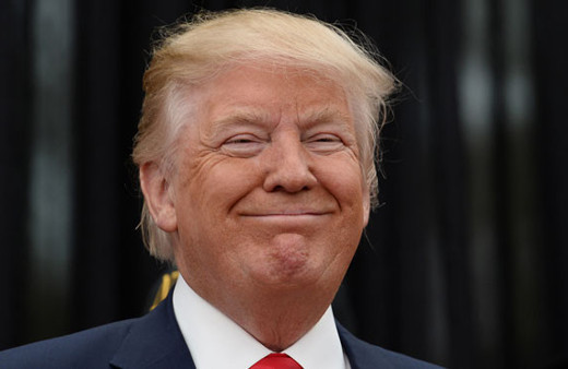 iPhone fiyatlarıyla ilgili Trump'tan flaş sözler!