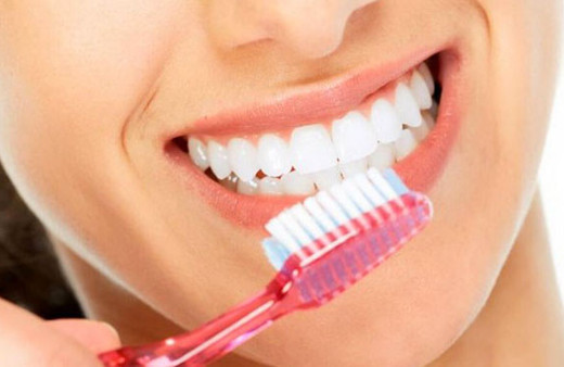 Ağız bakımı diş fırçalamakla bitmiyor! İşte yapmanız gerekenler...