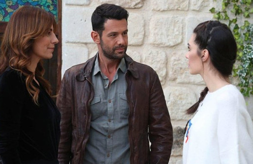 Aşk ve Mavi 77. bölüm fragmanı