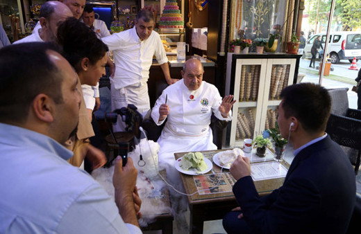 Maraş dondurmasının hikayesi Çin Merkezi Televizyonu'nda 