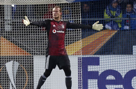 Karius saç baş yoldurttu: Merve'yi bırak topa bak