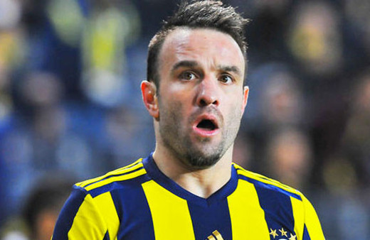 Valbuena oynadığı futbolla yüz güldürdü