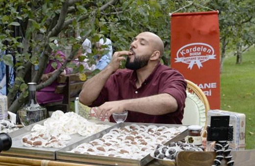 23 kiloluk kuzu yiyen Suudi youtuber Türkiye'de yeni rekor kırdı