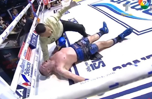 Boks maçında komaya girdi feci şekilde can verdi