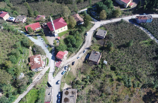  Mahalleliyi heyelan korkusu sardı Yardım istediler