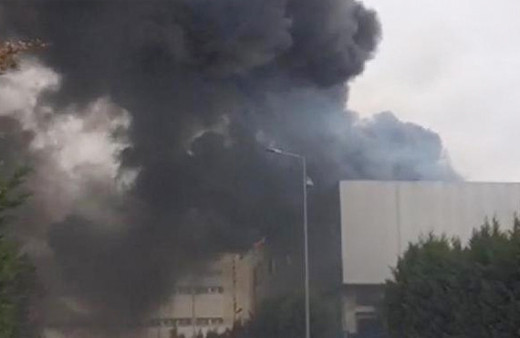Gebze'de fabrika çatısında yangın