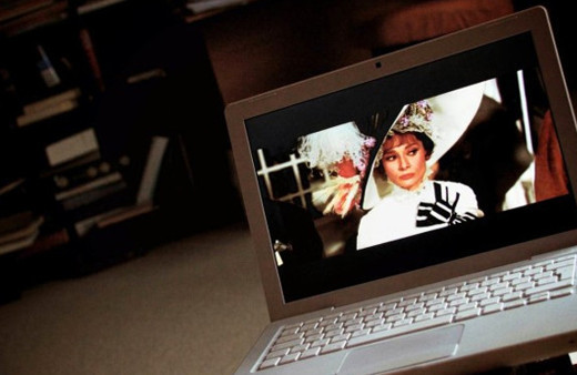 Bilgisayarı bırak yemeğe gel diyen babasını öldürdü