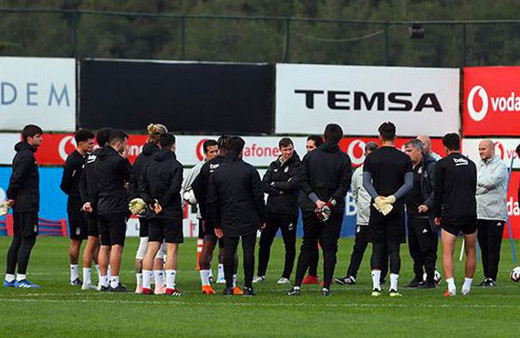 Beşiktaş'ta 3 isim Genk maçında yok