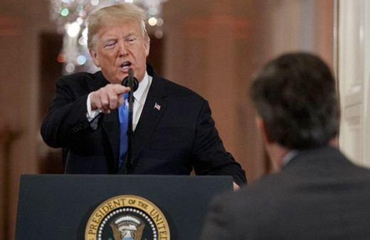 Trump gazeteciye kızdı: Sen berbat bir insansın