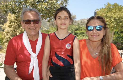 İdil Erke kimdir kaç yaşında Neco'nun dövdüğü son karısı