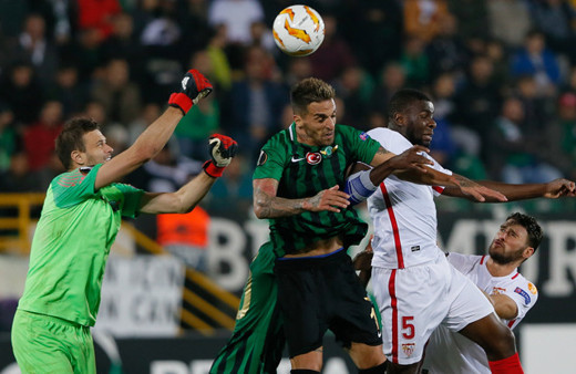 Akhisarspor Sevilla UEFA Avrupa Ligi maçı golleri ve geniş özeti