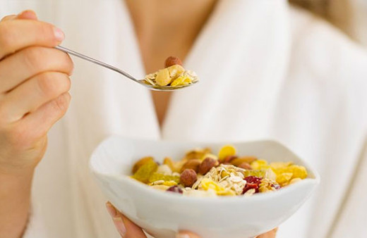 Ara öğünlerde yenilmesi gereken yiyecekler