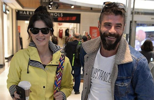 Pınar Deniz kimdir kaç yaşında sevgilisi  dizi setinden çıktı