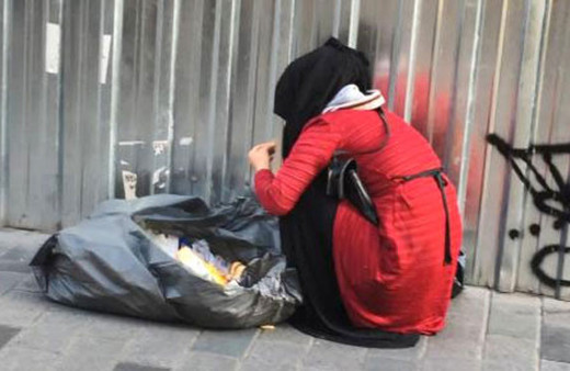 Bu kadını gören para akıtıyor size de denk gelebilir mutlaka bakın