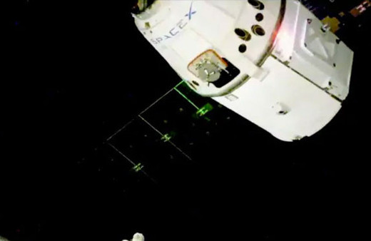 SpaceX uzaya noel hediyesi gönderdi