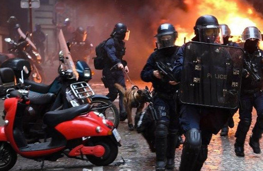 Macron "sarı yelekliler" ile ilgili açıklama yapacak