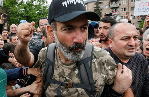 Başbakan Paşiyan'dan Türkiye mesajı