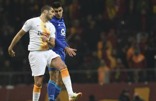 Galatasaraylıları çıldırtan isim! Beş dakikada takımı bitirdi