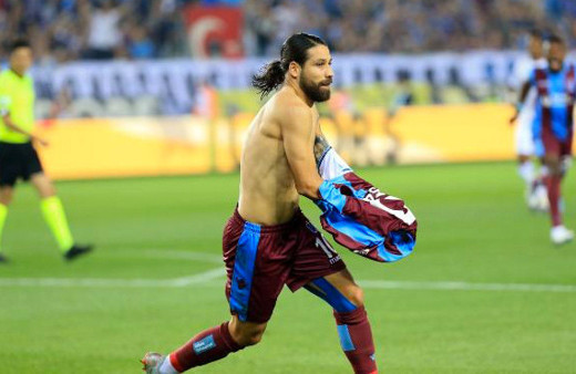 Olcay Şahan, Süper Lig’de 200’üncü maçına çıkmaya hazırlanıyor