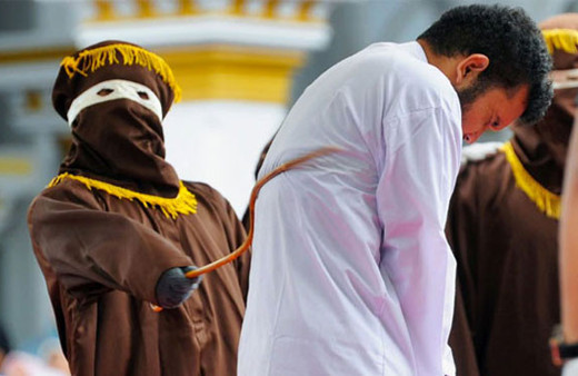 Cinsel istismara 5 yıl hapis ve 100 kırbaç cezası 5'inci kırbaçtan sonra...