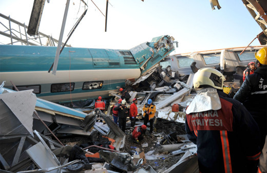 Ankara'daki yüksek hızlı tren kazasında 3 gözaltı